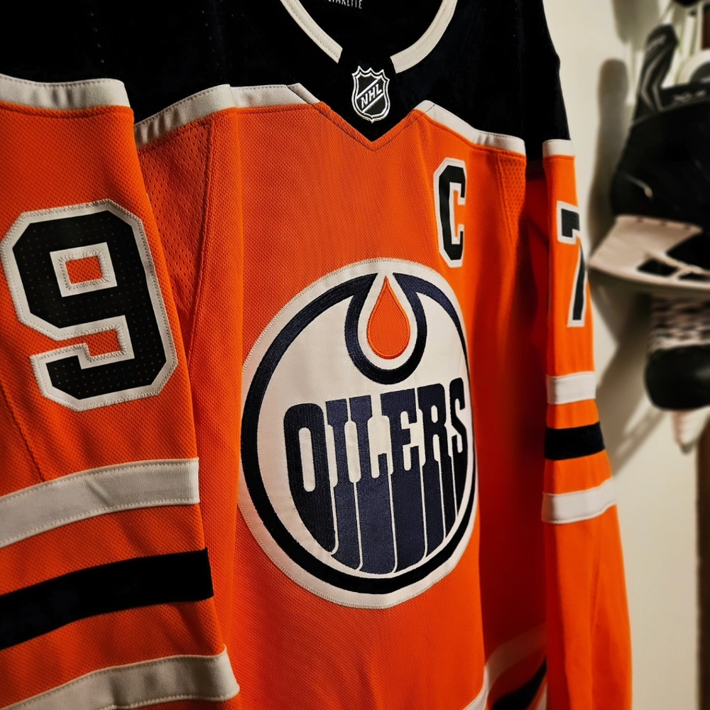 Authentic Adidas Edmonton Oilers Connor McDavid Jersey